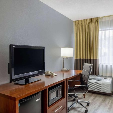 Travelodge By Wyndham Бруклін-Сентер Екстер'єр фото