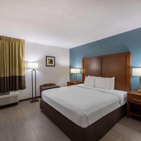 Travelodge By Wyndham Бруклін-Сентер Екстер'єр фото