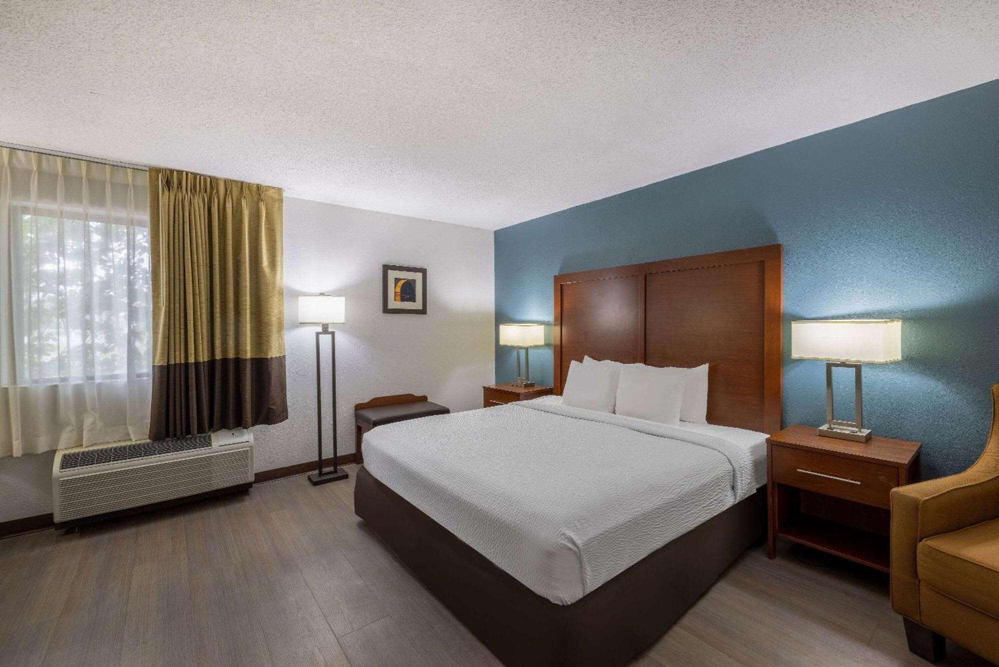 Travelodge By Wyndham Бруклін-Сентер Екстер'єр фото